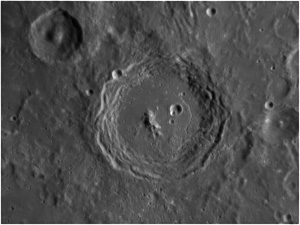 Кратер Арзахель (Arzachel) и Альпетрагий (Alpetragius)